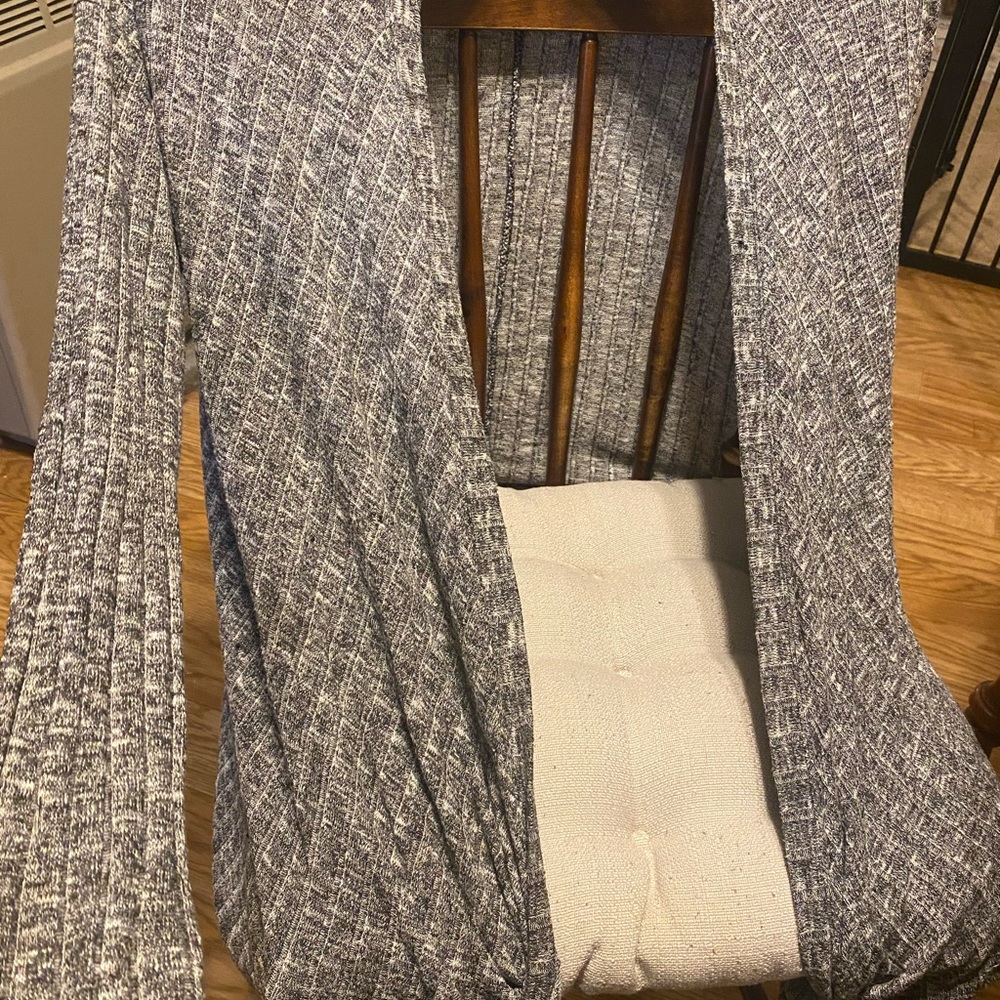 American Eagle cardigan
